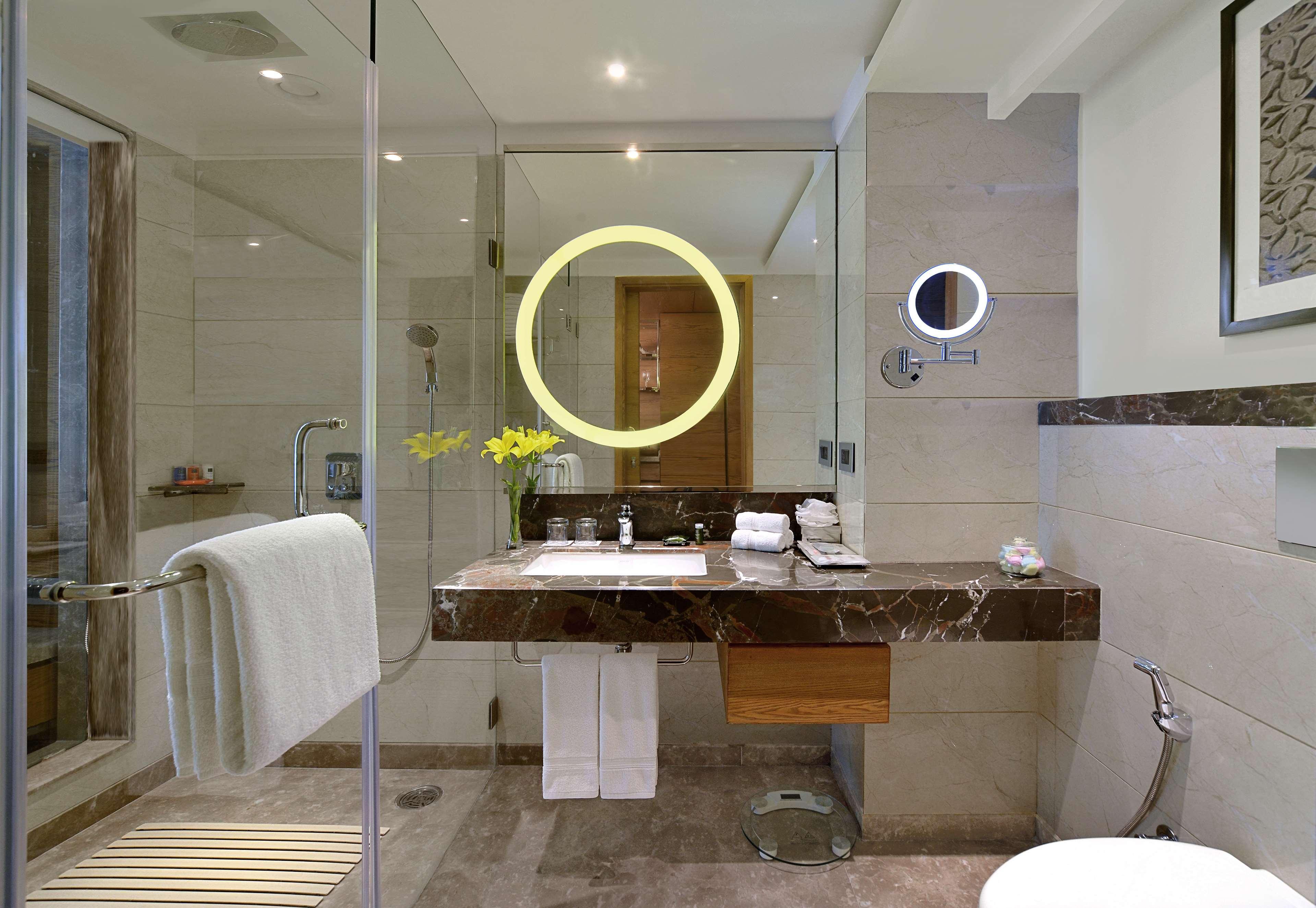Radisson Gwalior酒店 外观 照片