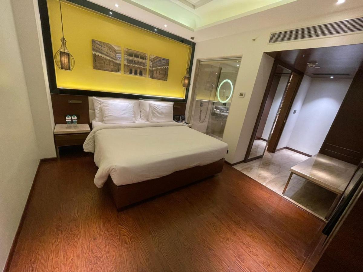 Radisson Gwalior酒店 外观 照片