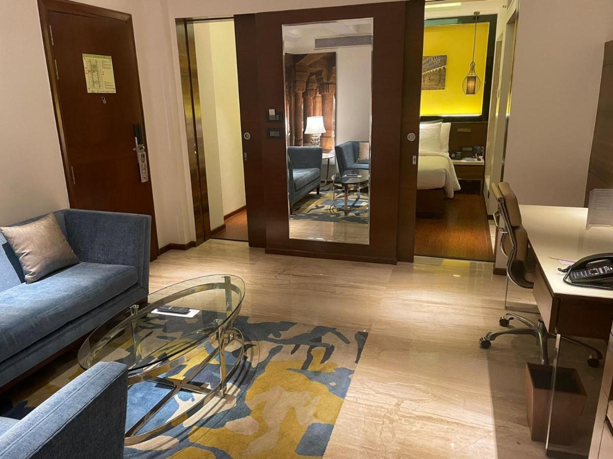 Radisson Gwalior酒店 外观 照片